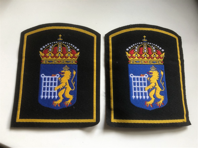 Ärmmärken, nya modellen, vävda