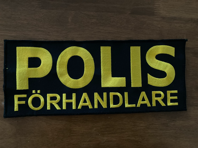 Förhandlare, 32 x 13 cm